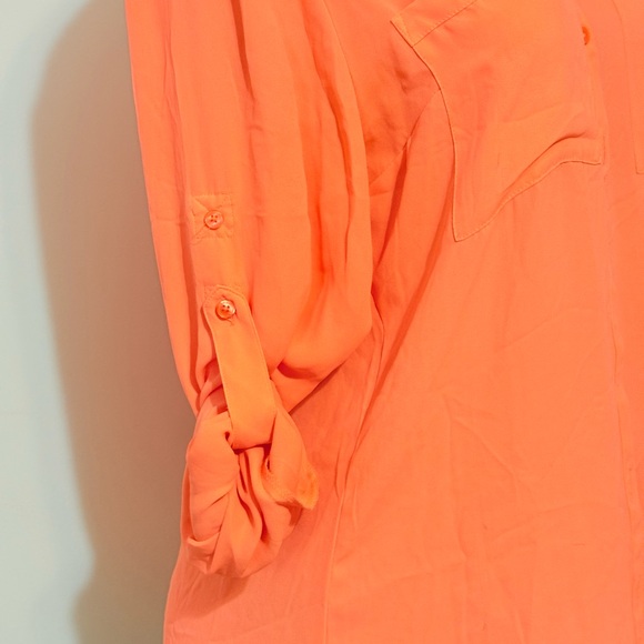 Women's Coral Button-Up Blouse - Picture 4 of 10